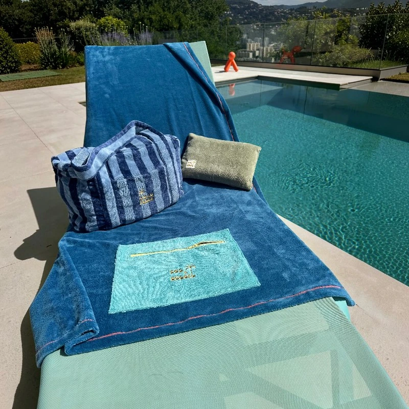 sac evasion serviette bleue
